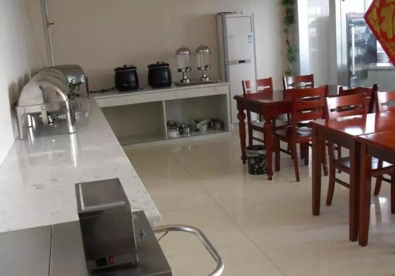 Hotelli Greentree Inn Shandong Jining Jinxiang Kuixing Road Express