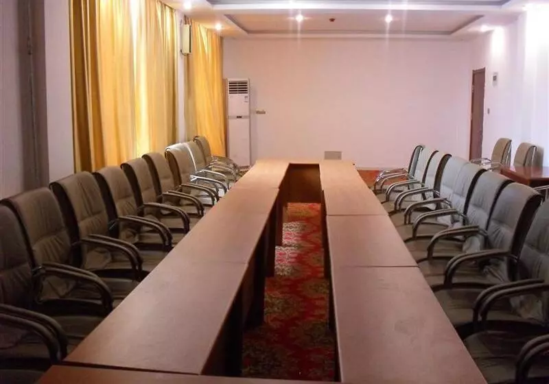 Hotelli Greentree Inn Shandong Jining Jinxiang Kuixing Road Express