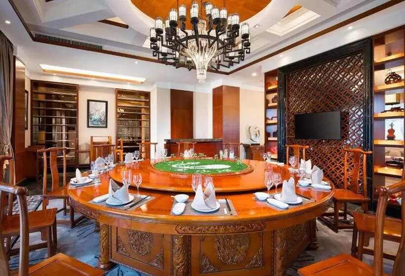 Hotelli Country Garden Golden Beach Spring