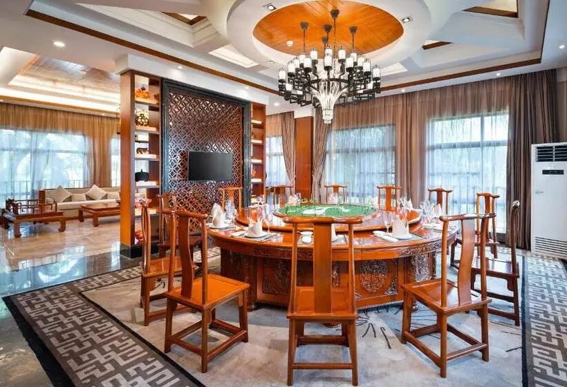 Hotelli Country Garden Golden Beach Spring