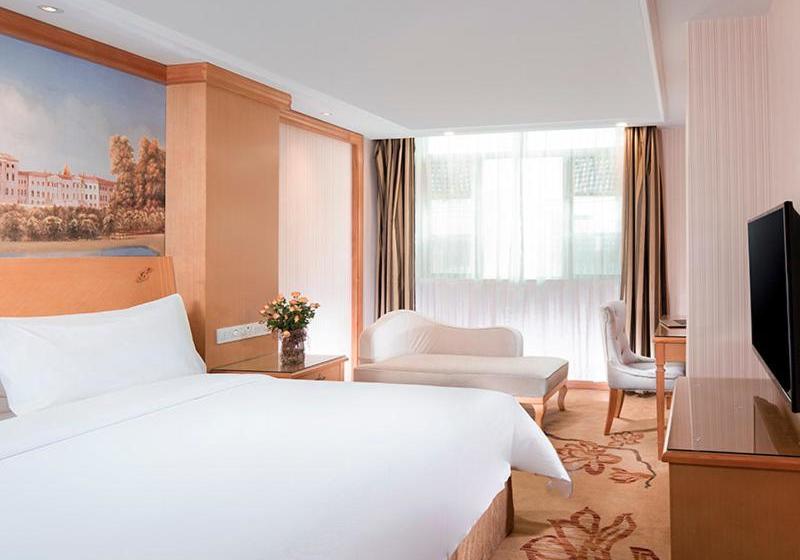 Vienna Hotel Qingyuan Yingde Guangming Road