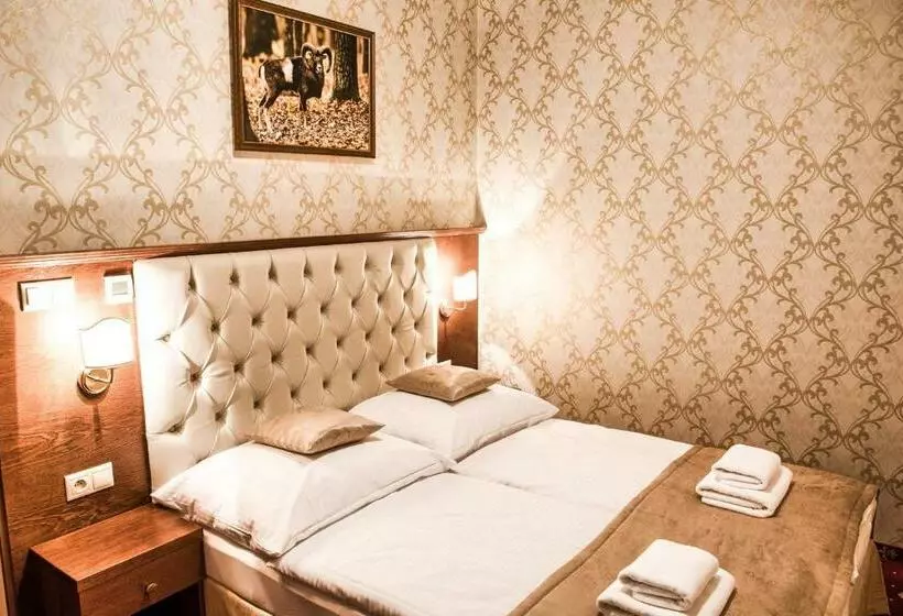 ペンション Penzión Chateau Hunting