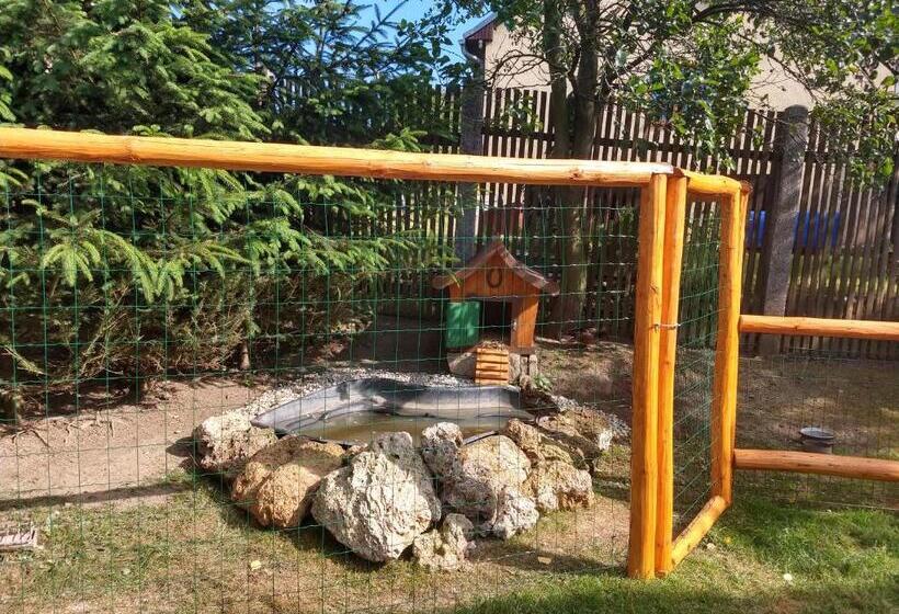 ペンション Pezión Limbový Dvor