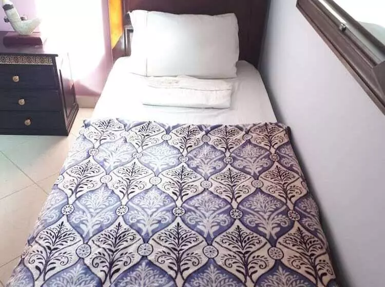 Tanja Lucia   Hostel