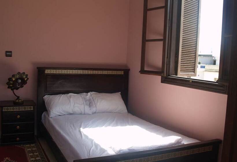 Tanja Lucia   Hostel