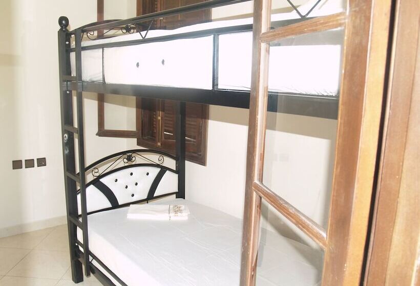 Tanja Lucia   Hostel