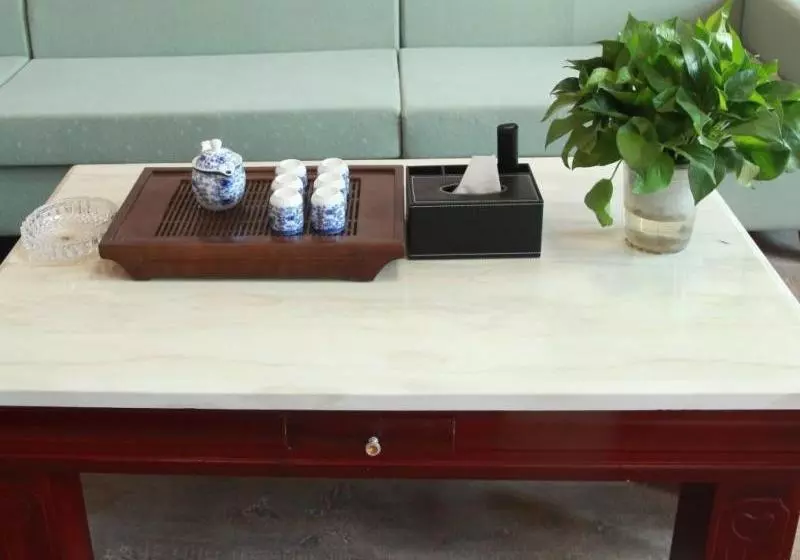 Hotelli Shell Xinyang Huangchuan County Railway Station