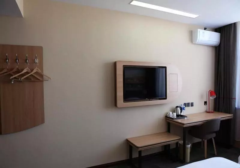 Thank Inn Chain Hotel Inner Mongolia Chifeng Linxi County Bus Station