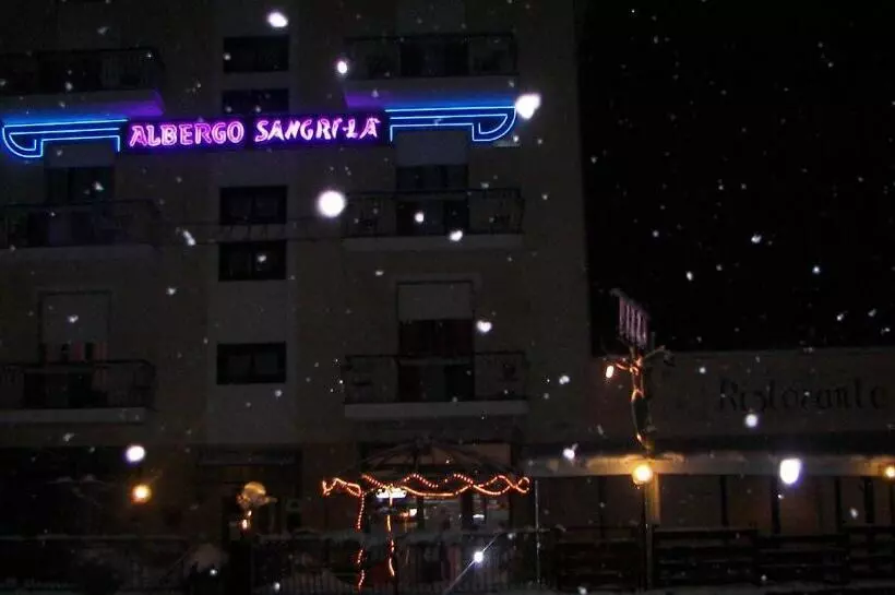 בית מלון כפרי Albergo Sangrilà