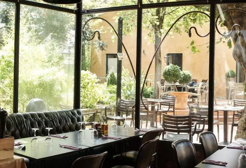 Отель De France