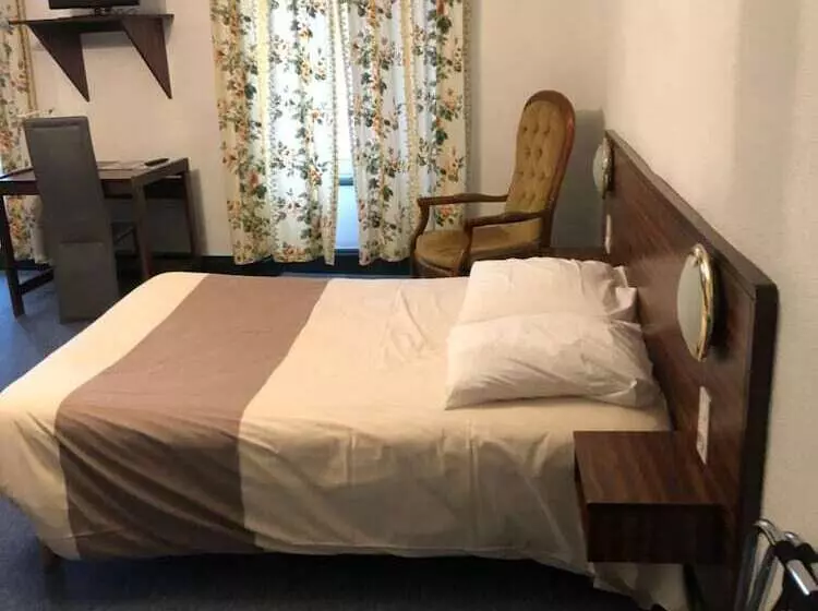 酒店 Hôtel Des Voyageurs