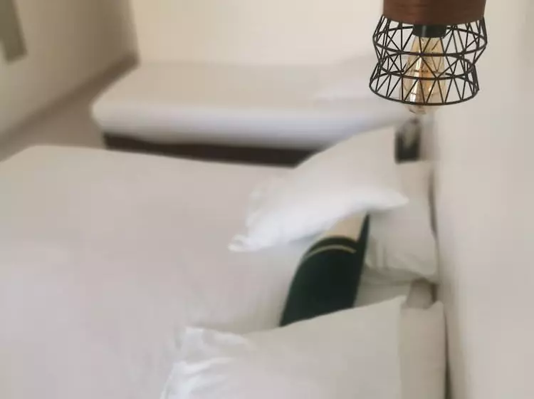 Hotel L Auberge Camarguaise