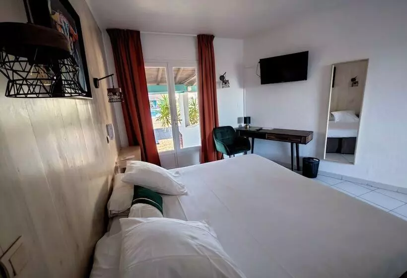 Hotel L Auberge Camarguaise