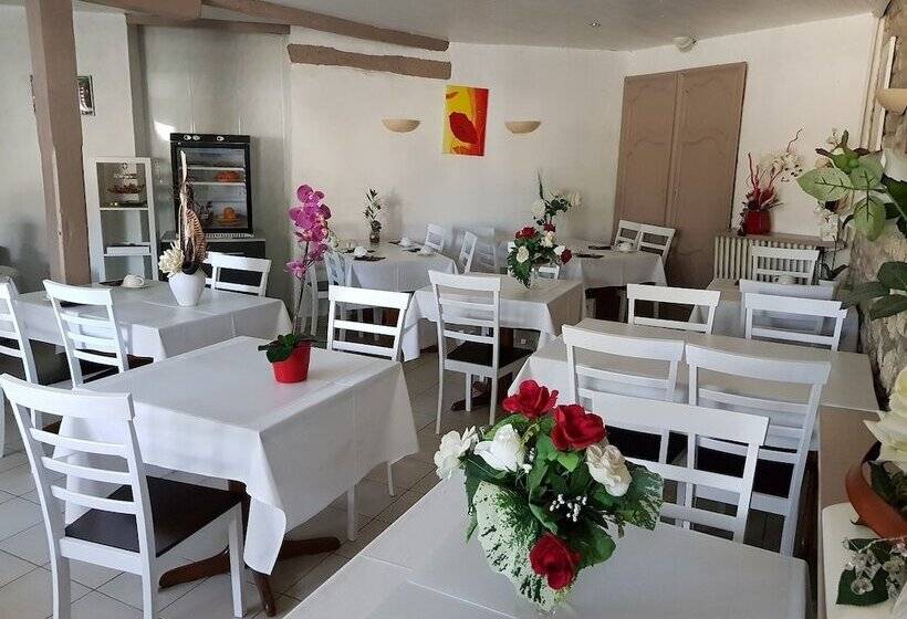 בית מלון כפרי La Truite De La Loue