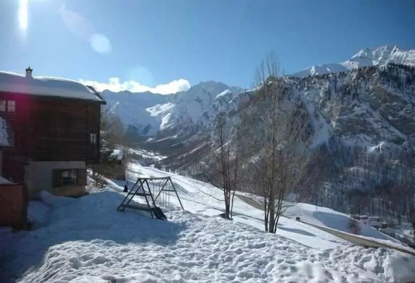 Отель Le Grand Tetras