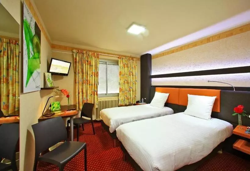 فندق Le Point Du Jour