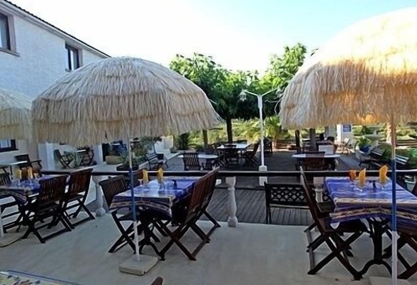 בית מלון כפרי Logis Hôtel Le Pressoir