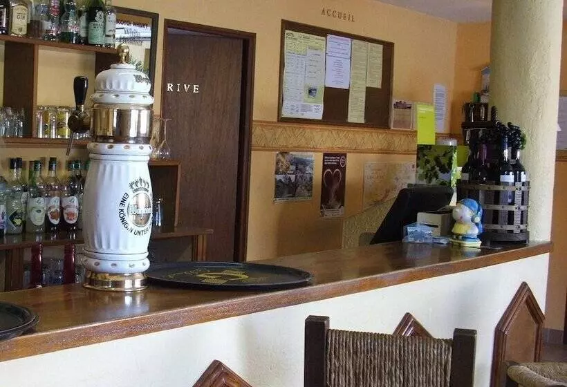 בית מלון כפרי Logis Hôtel Le Pressoir