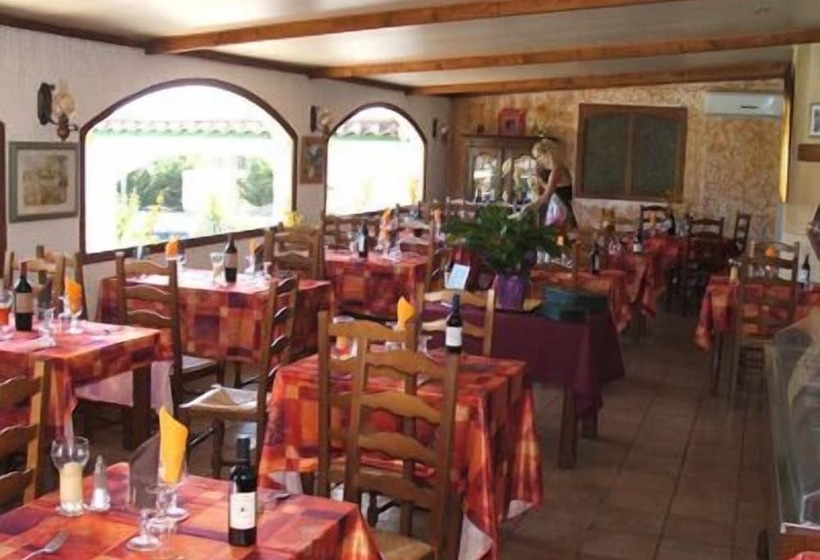 בית מלון כפרי Logis Hôtel Le Pressoir