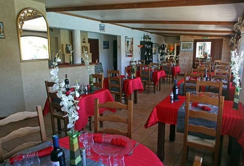 בית מלון כפרי Logis Hôtel Le Pressoir