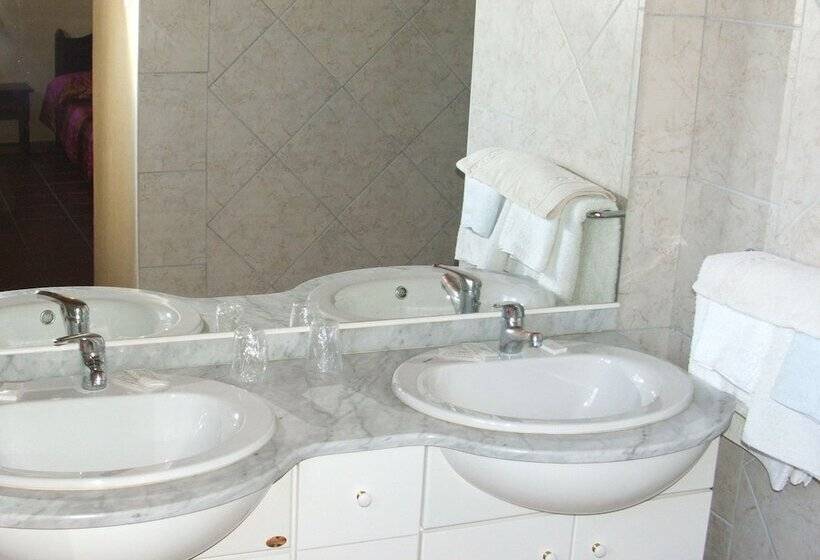 בית מלון כפרי Logis Hôtel Le Pressoir