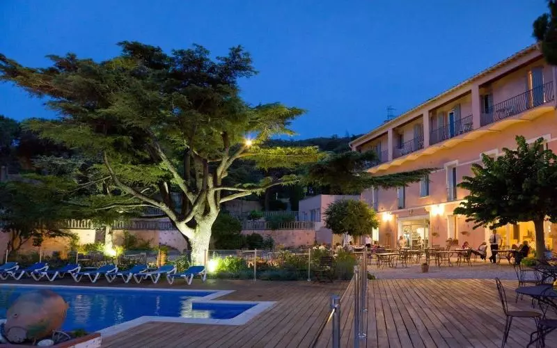 هتل Les Jardins Du Cedre