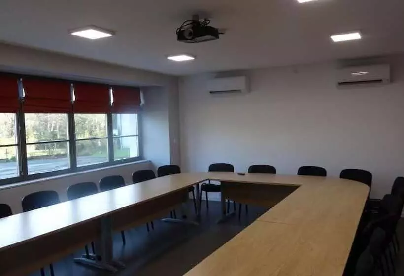 호텔 Parc Hôtel Pompadour