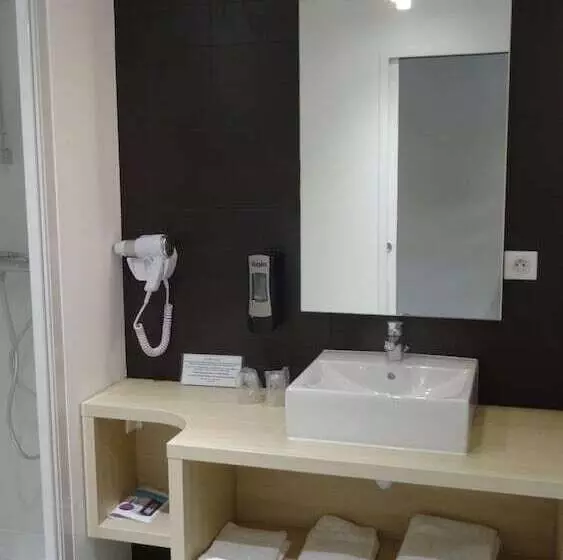 호텔 Parc Hôtel Pompadour