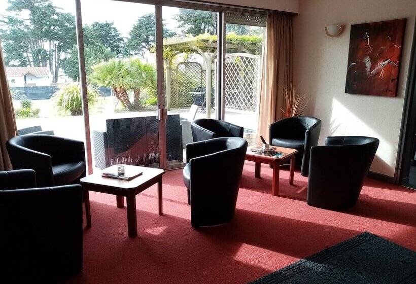 هتل Particulier Le Rocher Des Marais Proximité Plage & Vue Mer Pour Certains Hébergements