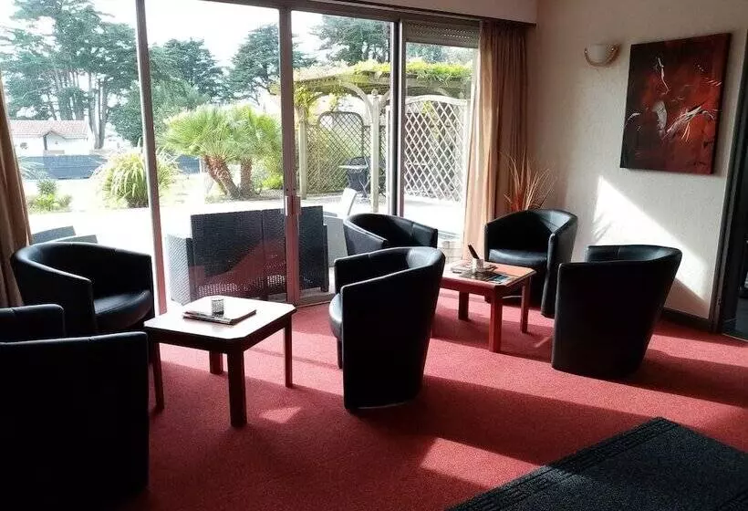 هتل Particulier Le Rocher Des Marais Proximité Plage & Vue Mer Pour Certains Hébergements