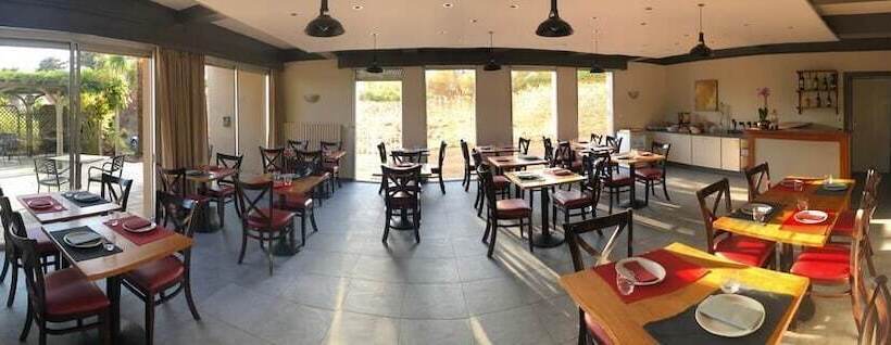 هتل Particulier Le Rocher Des Marais Proximité Plage & Vue Mer Pour Certains Hébergements