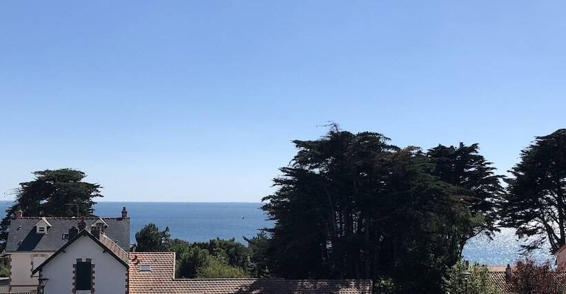 هتل Particulier Le Rocher Des Marais Proximité Plage & Vue Mer Pour Certains Hébergements