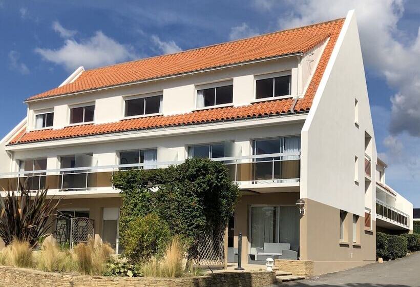 هتل Particulier Le Rocher Des Marais Proximité Plage & Vue Mer Pour Certains Hébergements