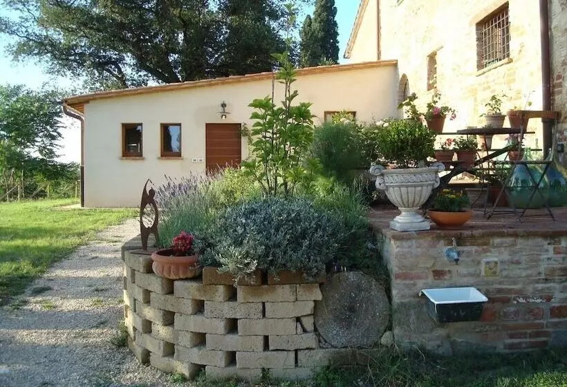 Aamiaismajoitus (B&B) Al Giardino Degli Etruschi