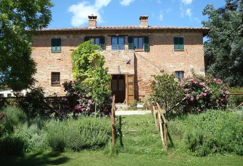 Aamiaismajoitus (B&B) Al Giardino Degli Etruschi