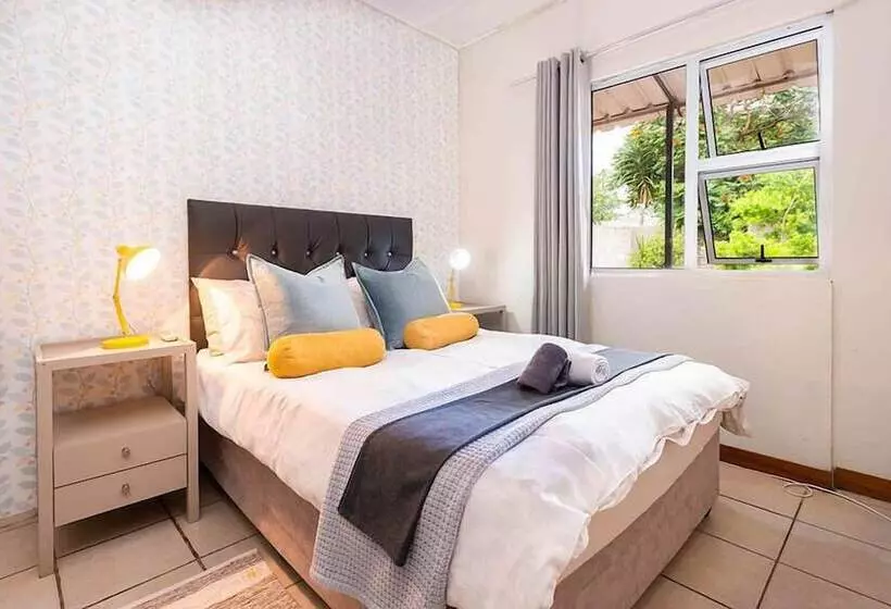 Aamiaismajoitus (B&B) Biweda Nguni Lodge