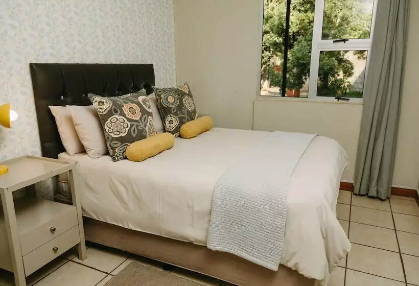 Aamiaismajoitus (B&B) Biweda Nguni Lodge