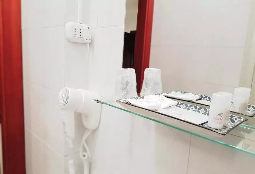 تختخواب و صبحانه Il Teatro