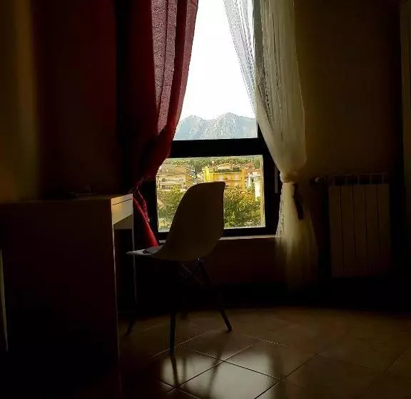 تختخواب و صبحانه Il Teatro