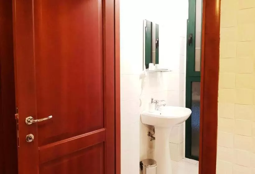 تختخواب و صبحانه Il Teatro