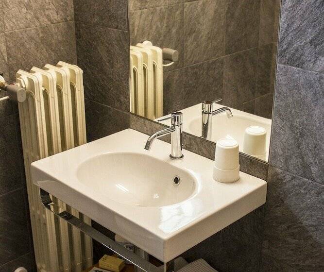 فندق Albergo Ristorante Cuccini