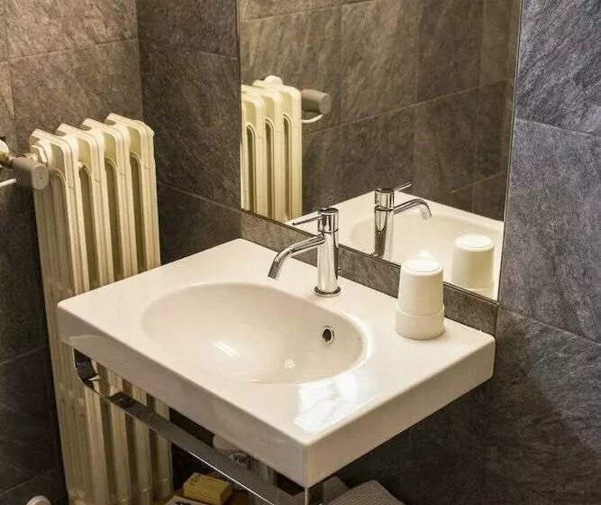 ホテル Albergo Ristorante Cuccini