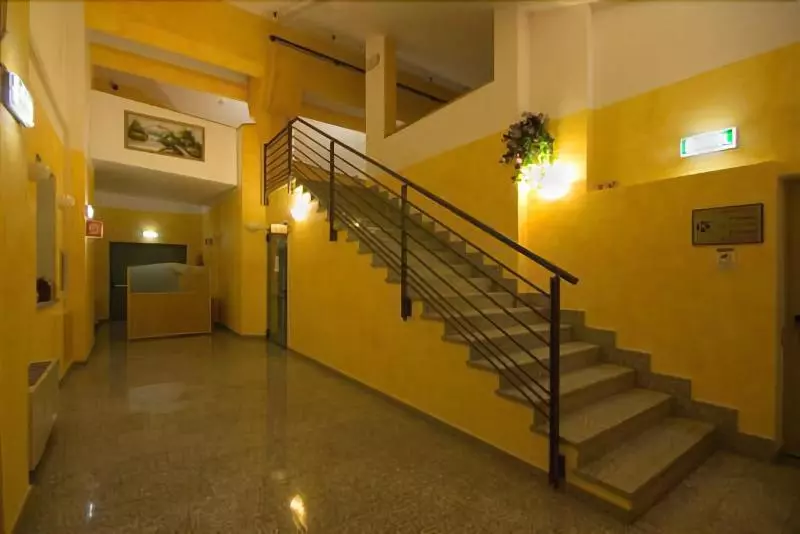 Hotelli Foyer De Montagne