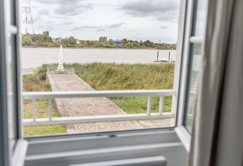 בית מלון כפרי L'esplanade