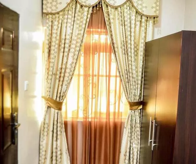 پانسیون Power Mike Guest House