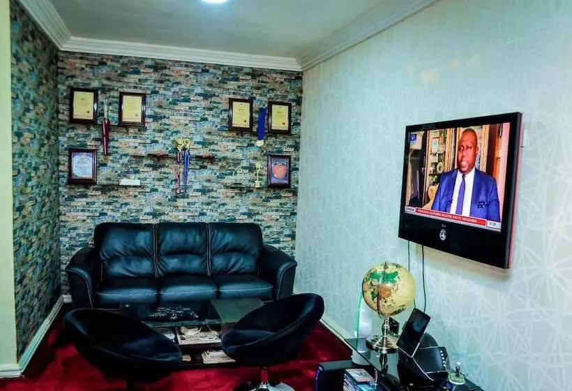 پانسیون Power Mike Guest House