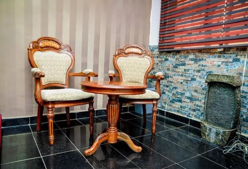 پانسیون Power Mike Guest House