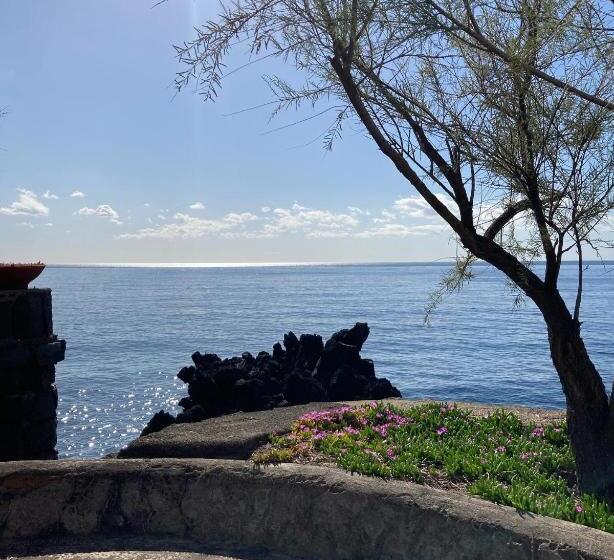 Bed and Breakfast Aci Brezza Di Mare