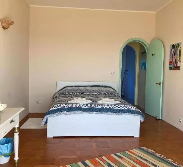 Aamiaismajoitus (B&B) Aci Brezza Di Mare