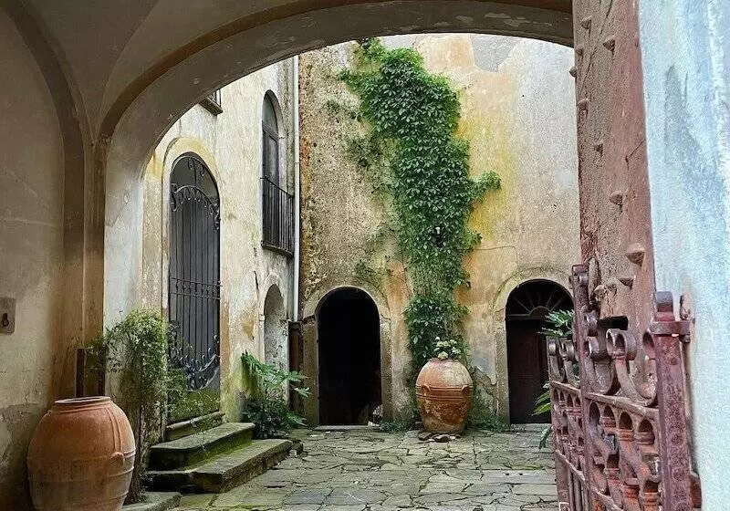 Aamiaismajoitus (B&B) Palazzo Mazziotti